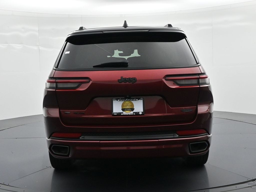 Jeep Grand Cherokee L Vehicle Full-screen Gallery Image 7
