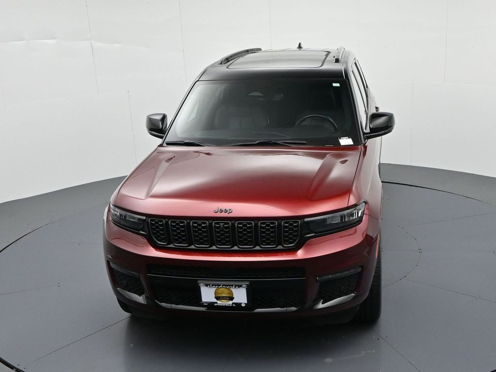 Jeep Grand Cherokee L Vehicle Full-screen Gallery Image 19