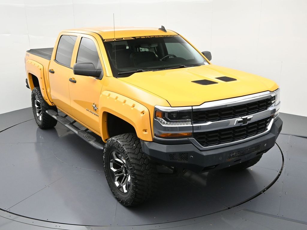 Chevrolet Silverado 1500 Vehicle Full-screen Gallery Image 16