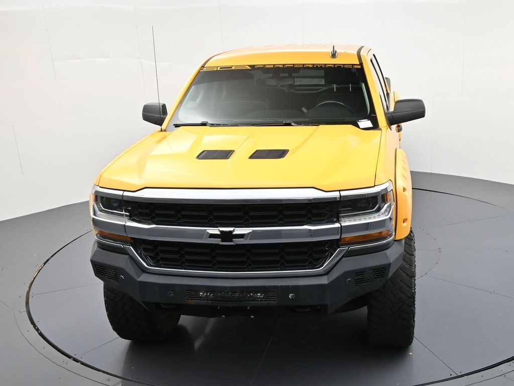 Chevrolet Silverado 1500 Vehicle Full-screen Gallery Image 17
