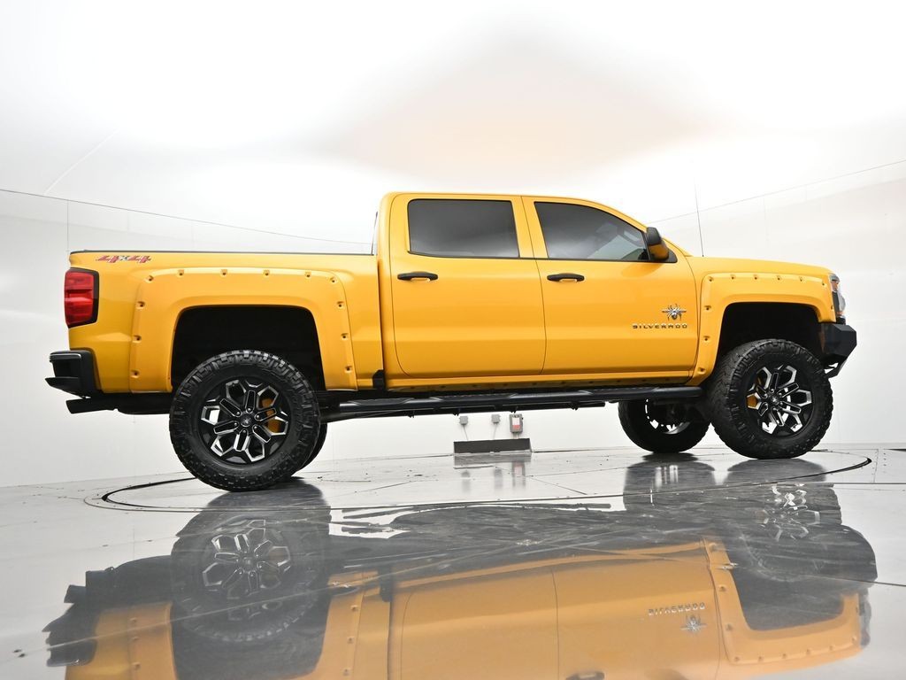 Chevrolet Silverado 1500 Vehicle Full-screen Gallery Image 23