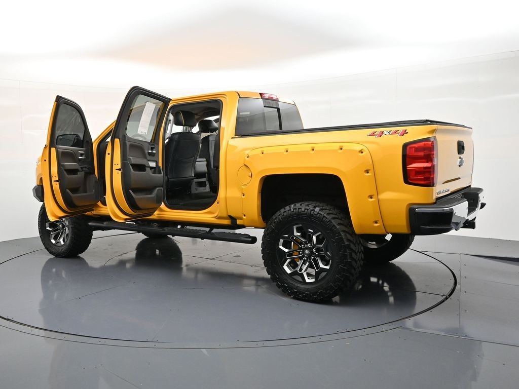 Chevrolet Silverado 1500 Vehicle Full-screen Gallery Image 25