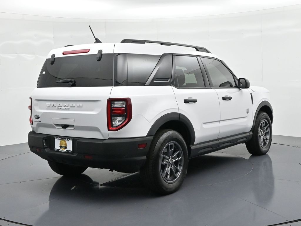 Ford Bronco Sport Vehicle Full-screen Gallery Image 06