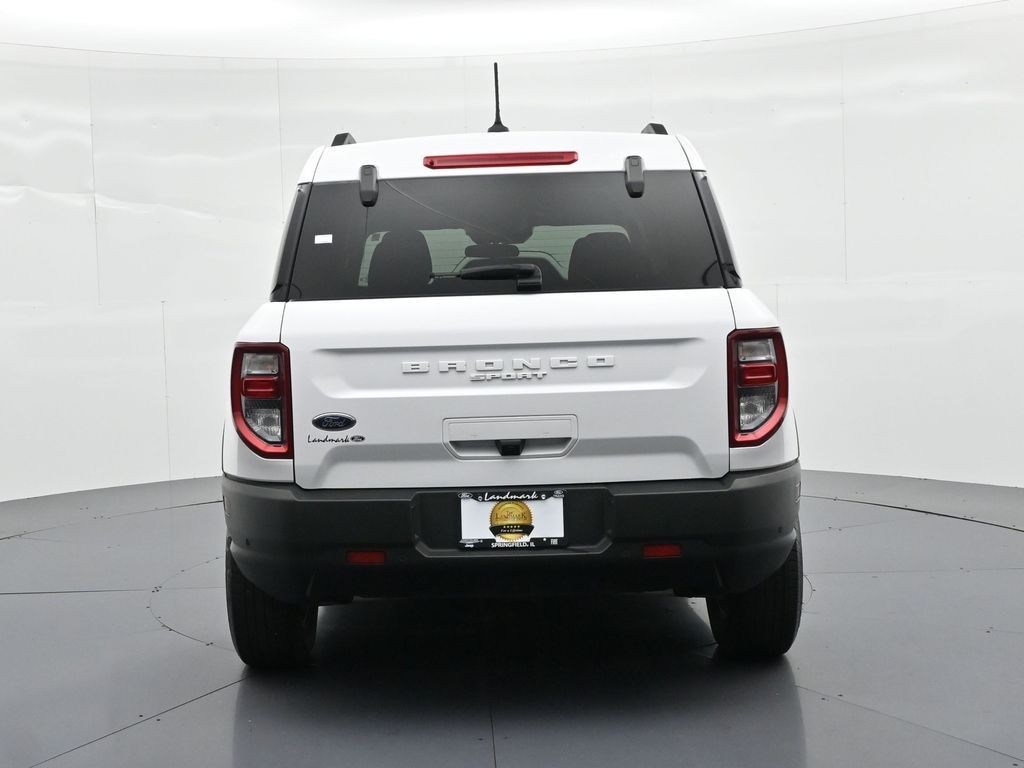 Ford Bronco Sport Vehicle Full-screen Gallery Image 07