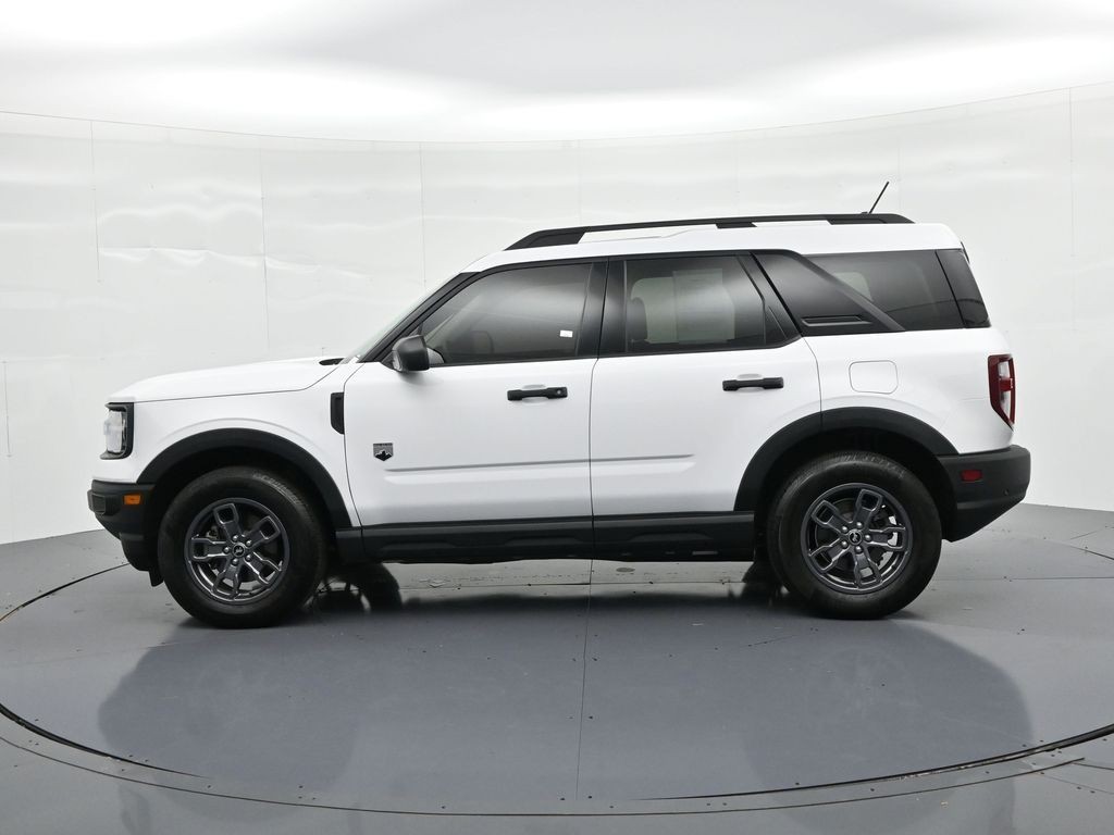 Ford Bronco Sport Vehicle Full-screen Gallery Image 09