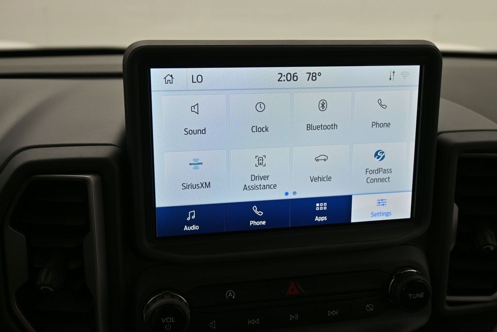Ford Bronco Sport Vehicle Full-screen Gallery Image 10