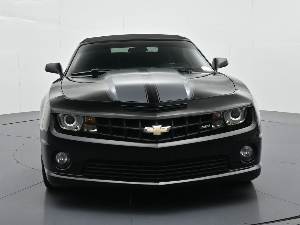 Chevrolet Camaro Vehicle Full-screen Gallery Image 03