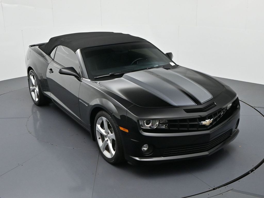 Chevrolet Camaro Vehicle Full-screen Gallery Image 15