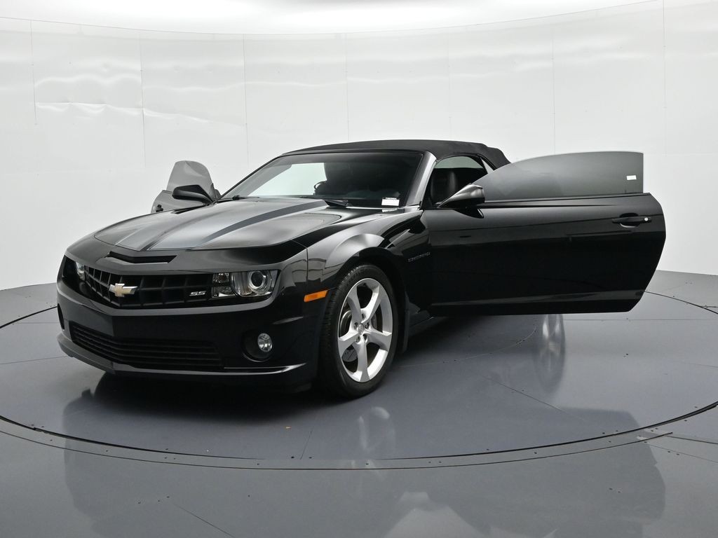 Chevrolet Camaro Vehicle Full-screen Gallery Image 25