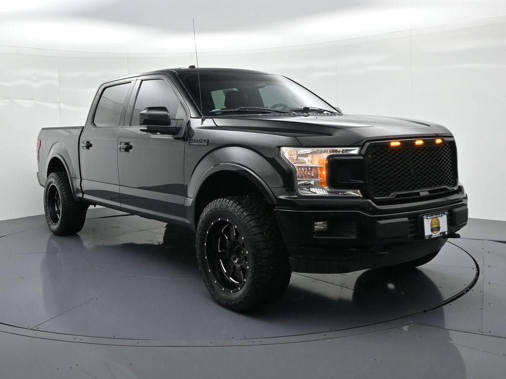 Ford F-150 Vehicle Full-screen Gallery Image 4
