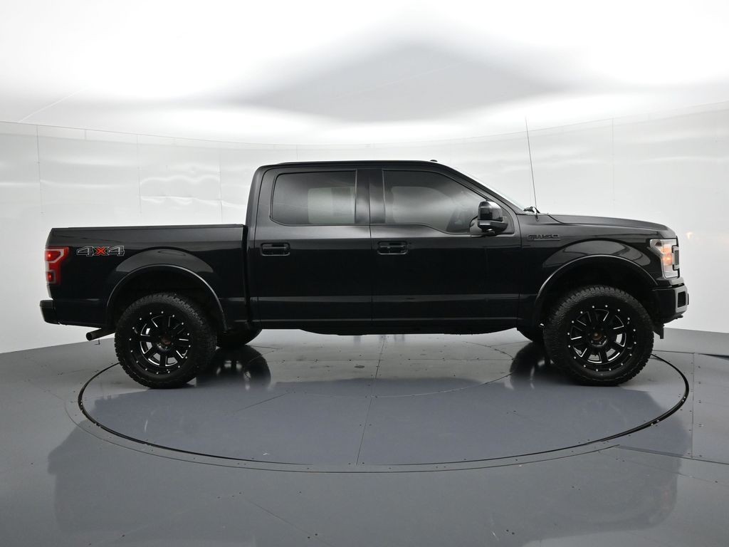 Ford F-150 Vehicle Full-screen Gallery Image 5