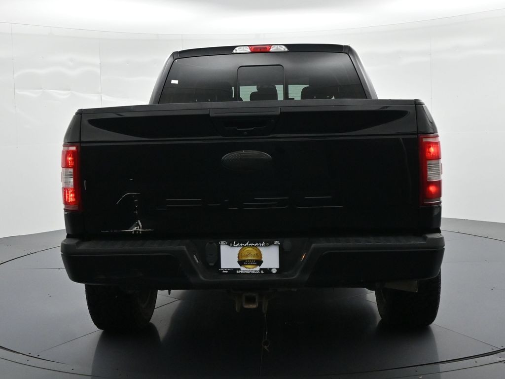 Ford F-150 Vehicle Full-screen Gallery Image 7