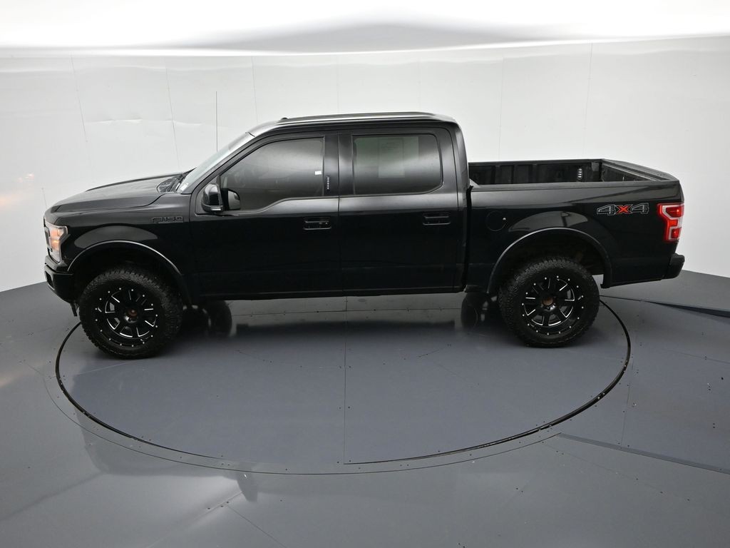 Ford F-150 Vehicle Full-screen Gallery Image 19