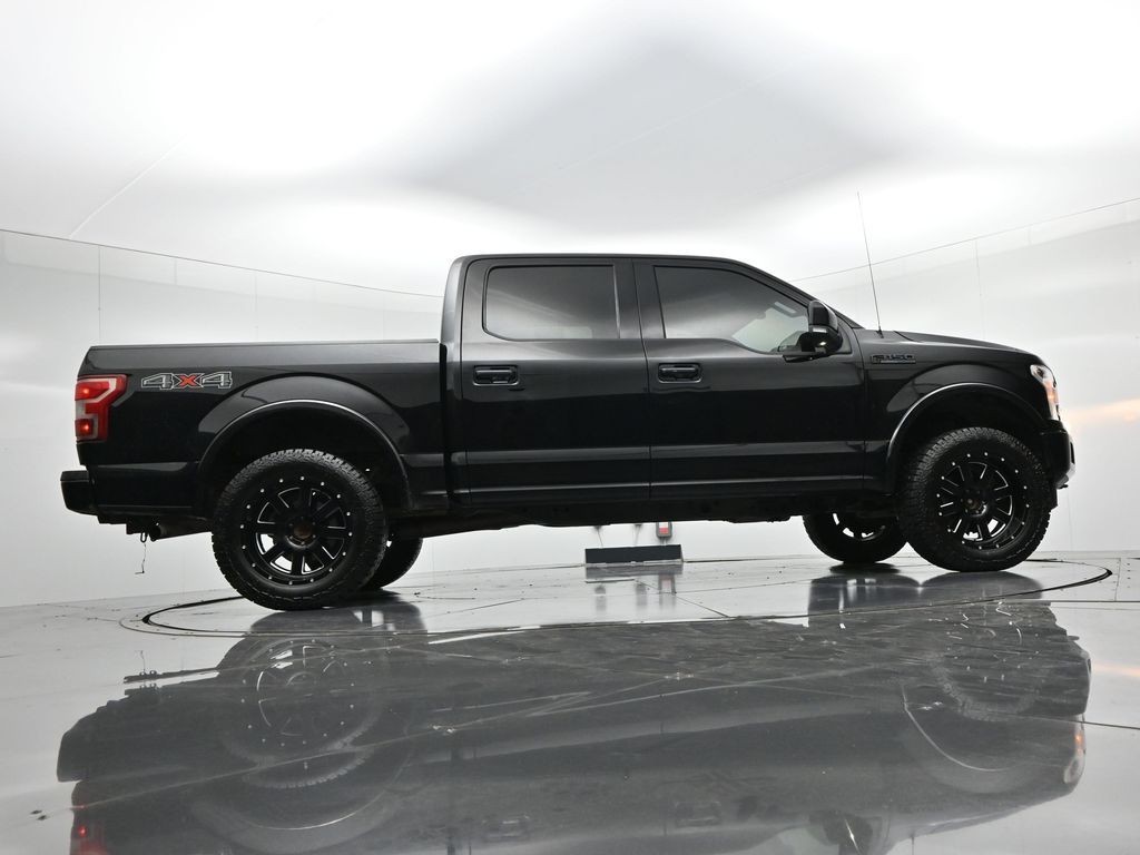 Ford F-150 Vehicle Full-screen Gallery Image 23