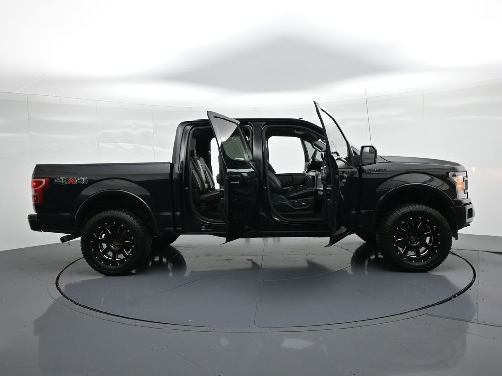 Ford F-150 Vehicle Full-screen Gallery Image 24