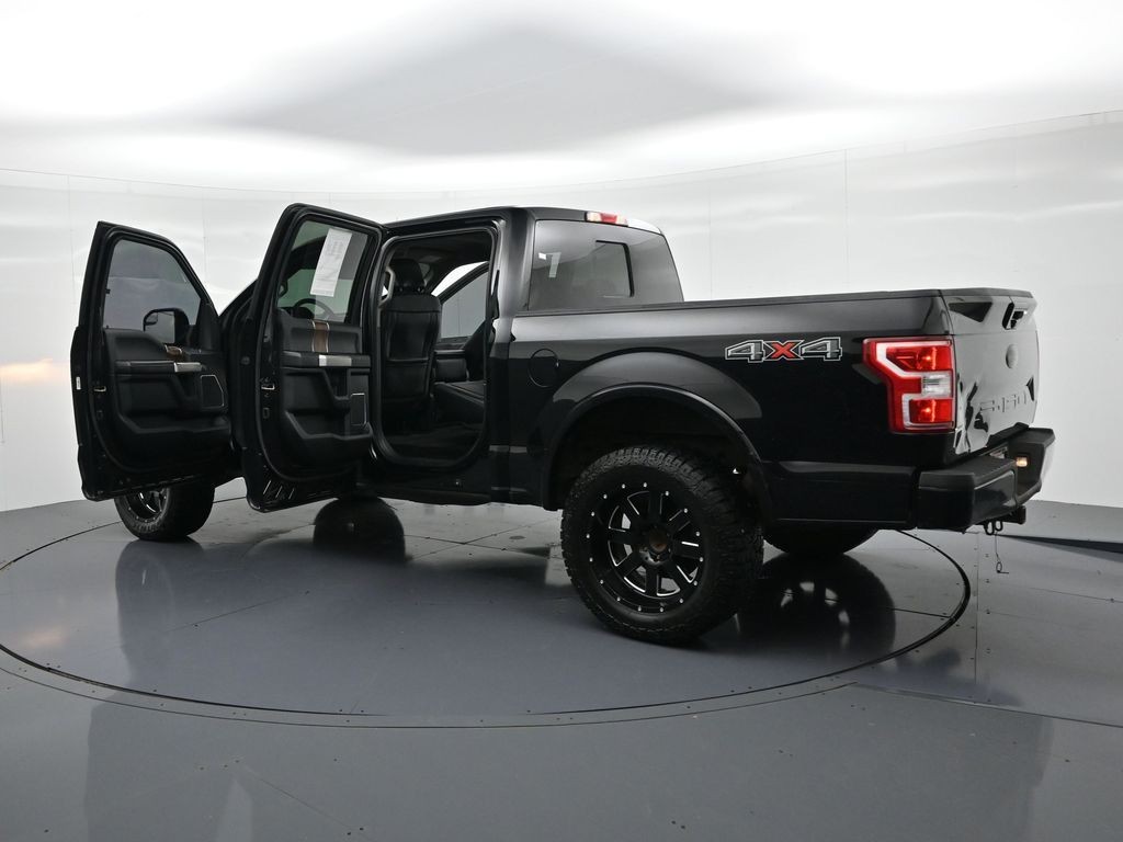 Ford F-150 Vehicle Full-screen Gallery Image 25