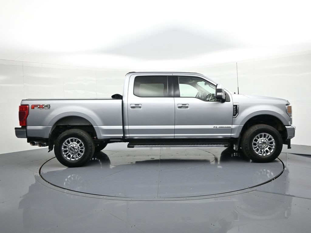 Ford Super Duty F-250 SRW Vehicle Full-screen Gallery Image 5