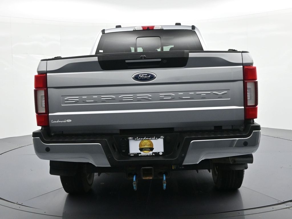 Ford Super Duty F-250 SRW Vehicle Full-screen Gallery Image 7