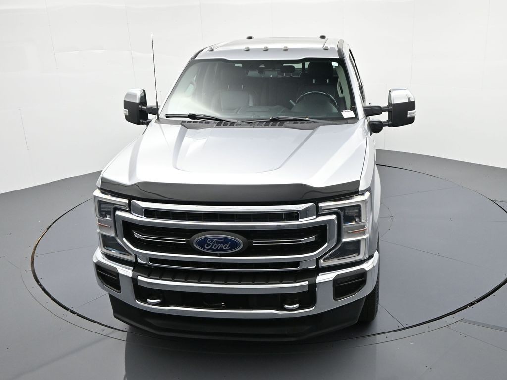 Ford Super Duty F-250 SRW Vehicle Full-screen Gallery Image 18