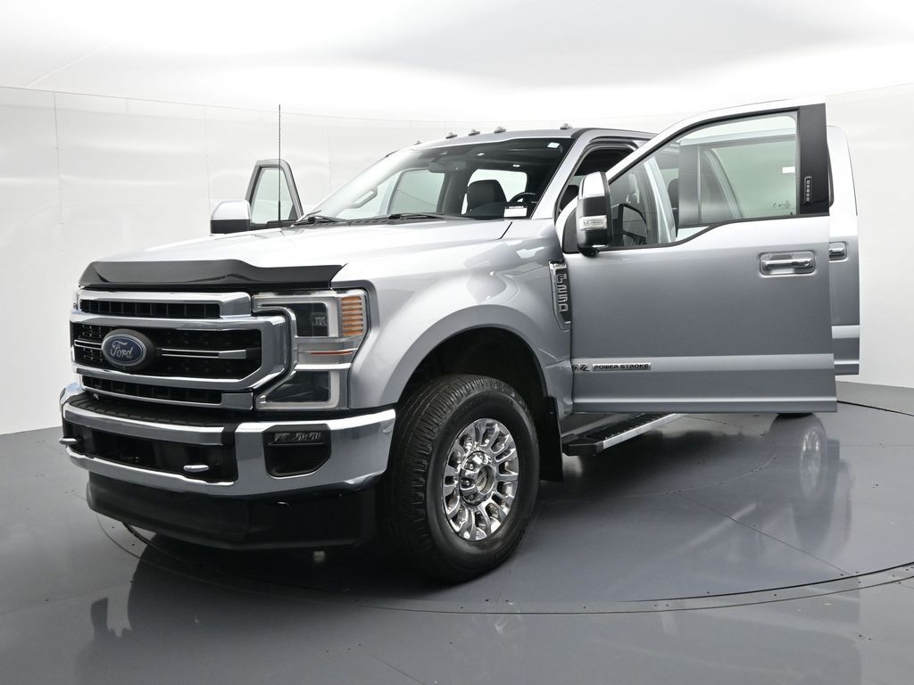 Ford Super Duty F-250 SRW Vehicle Full-screen Gallery Image 27
