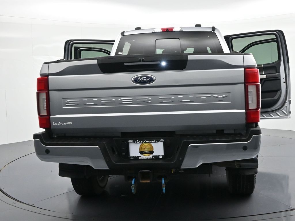 Ford Super Duty F-250 SRW Vehicle Full-screen Gallery Image 28