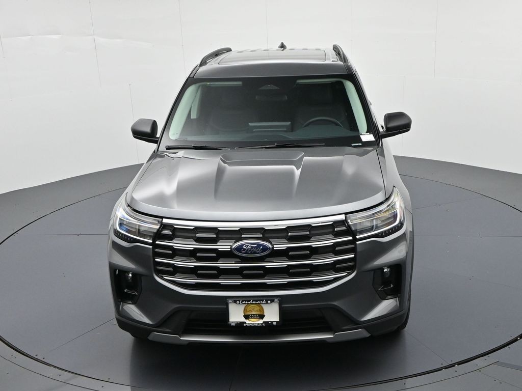 Ford Explorer Vehicle Full-screen Gallery Image 20