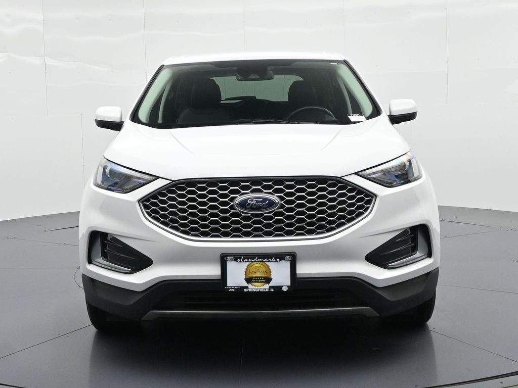 Ford Edge Vehicle Full-screen Gallery Image 3