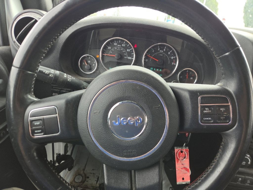 Jeep Wrangler Unlimited Vehicle Full-screen Gallery Image 13
