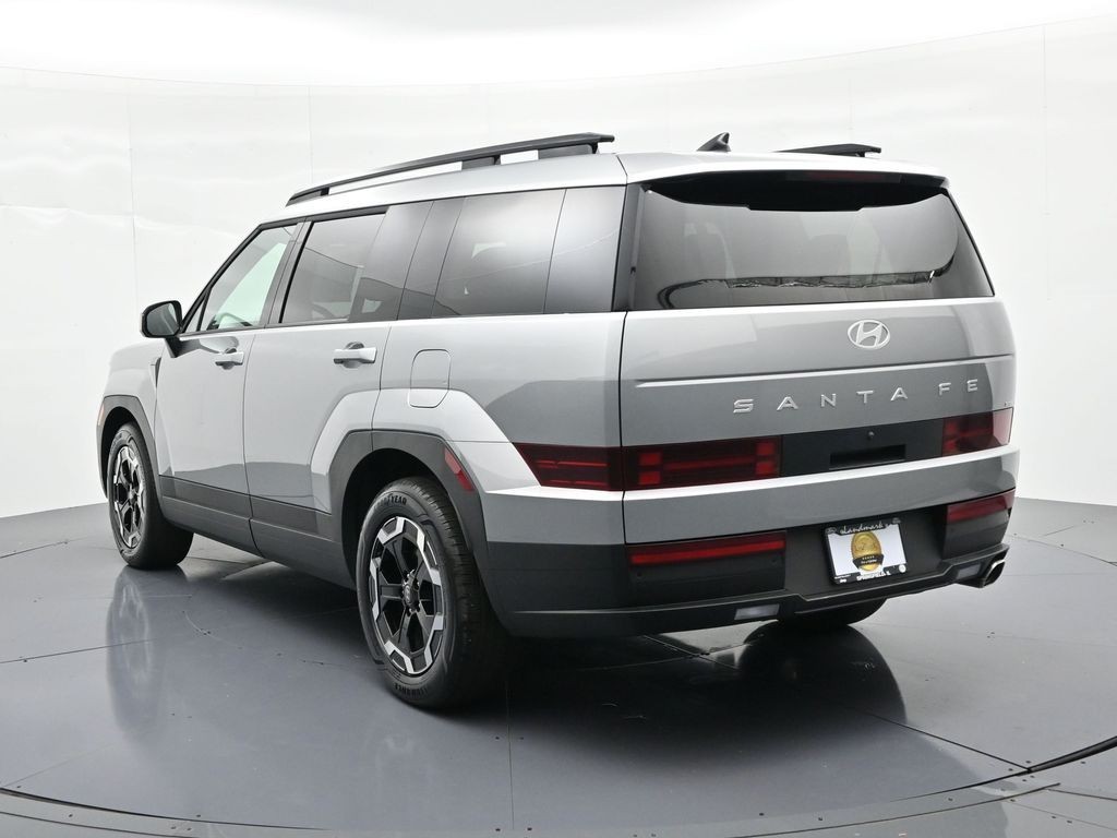 Hyundai Santa Fe Vehicle Full-screen Gallery Image 8