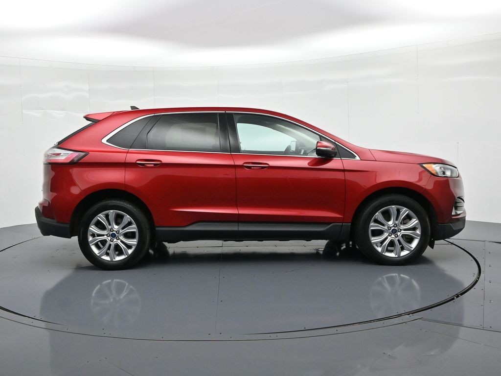 Ford Edge Vehicle Full-screen Gallery Image 05