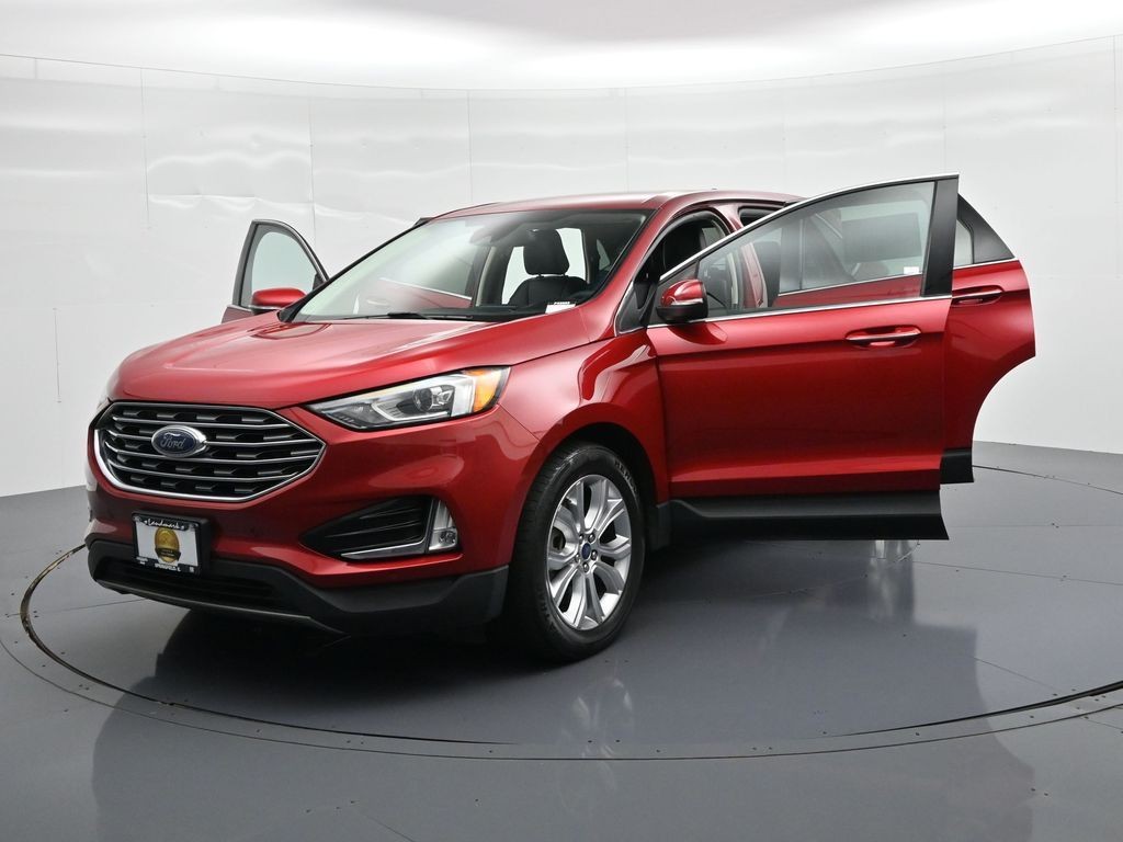 Ford Edge Vehicle Full-screen Gallery Image 24