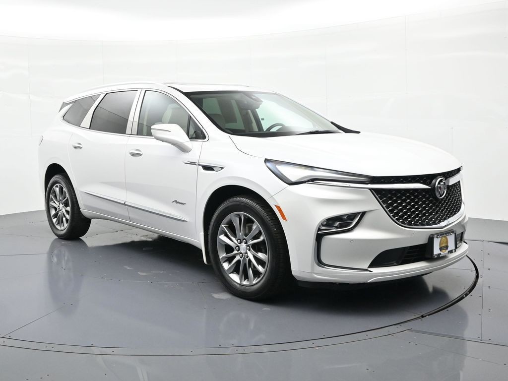 Buick Enclave Vehicle Full-screen Gallery Image 04