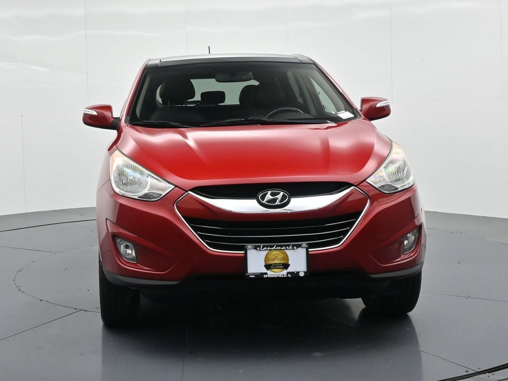 Hyundai Tucson Vehicle Full-screen Gallery Image 3