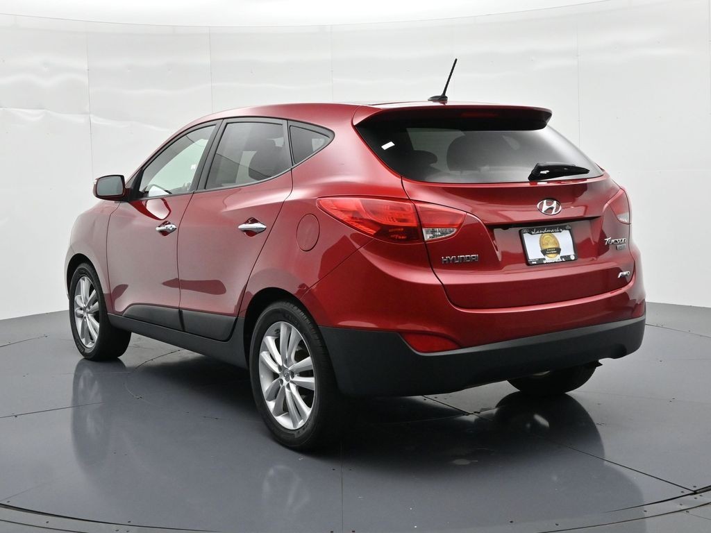 Hyundai Tucson Vehicle Full-screen Gallery Image 8
