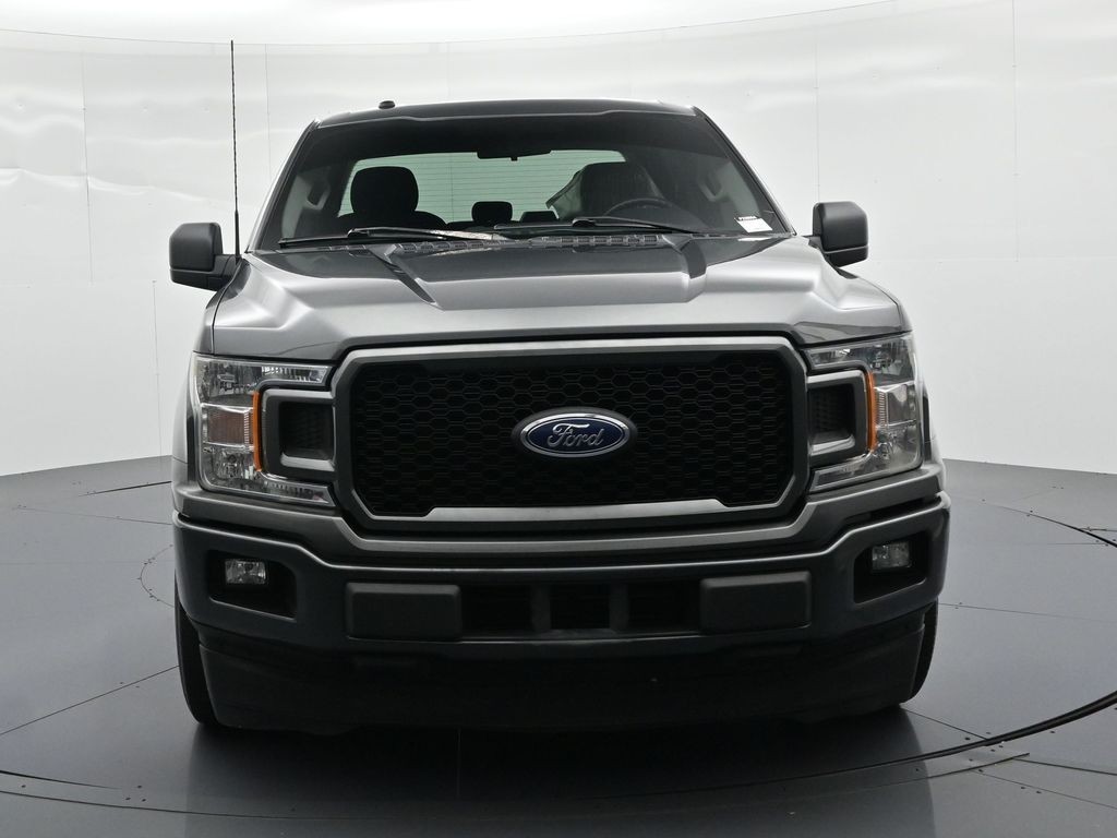 Ford F-150 Vehicle Full-screen Gallery Image 3