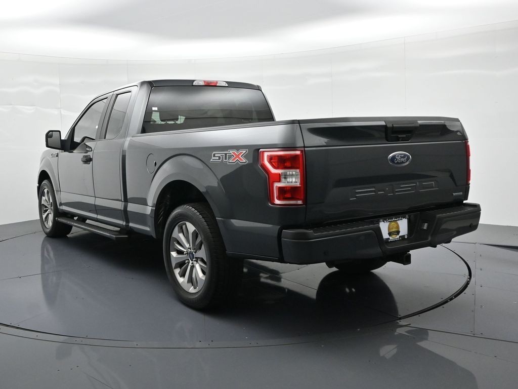 Ford F-150 Vehicle Full-screen Gallery Image 8