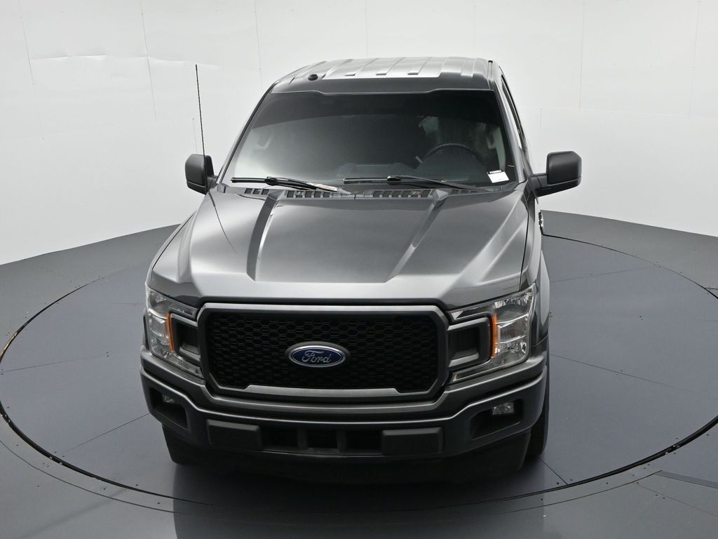 Ford F-150 Vehicle Full-screen Gallery Image 15