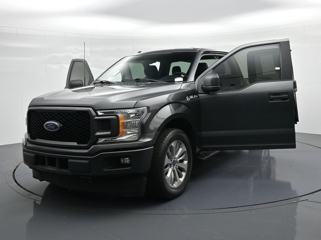 Ford F-150 Vehicle Full-screen Gallery Image 24