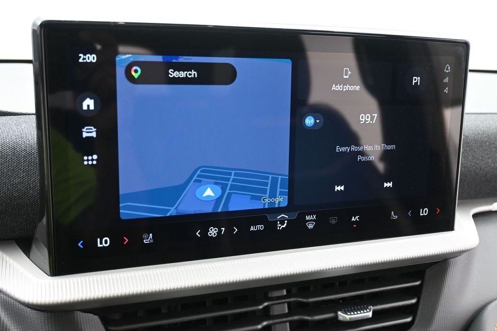Ford Explorer Vehicle Full-screen Gallery Image 13