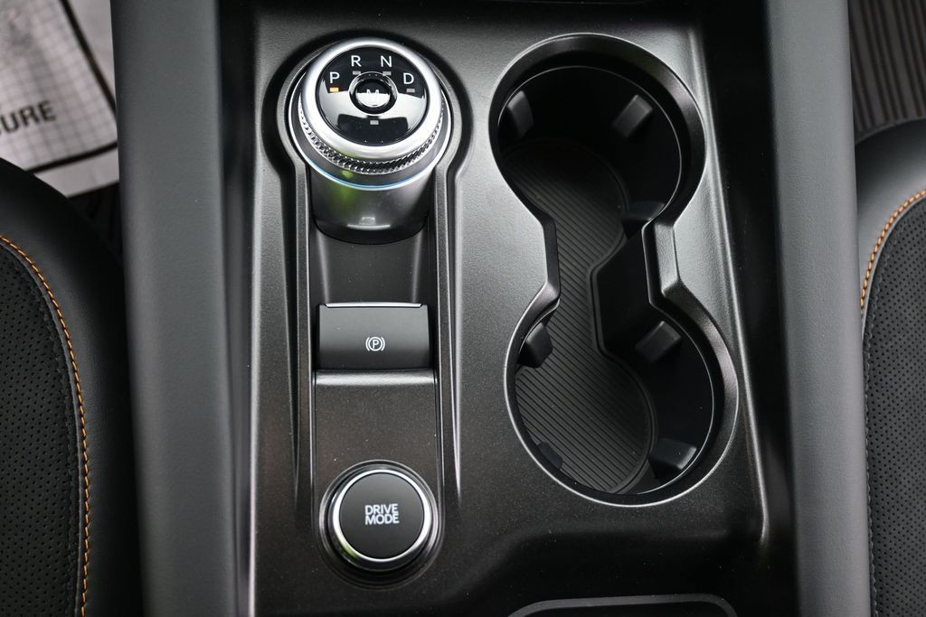 Ford Explorer Vehicle Full-screen Gallery Image 15