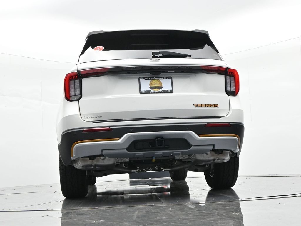 Ford Explorer Vehicle Full-screen Gallery Image 23