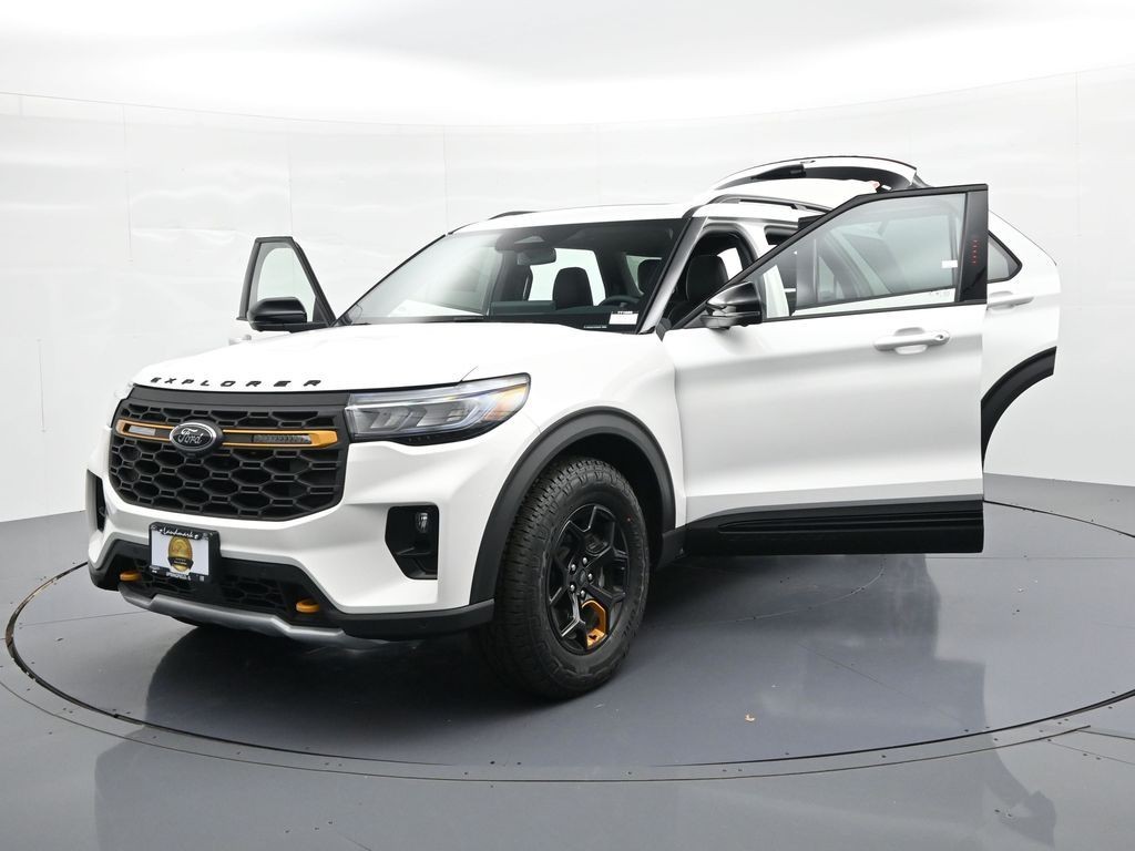Ford Explorer Vehicle Full-screen Gallery Image 28
