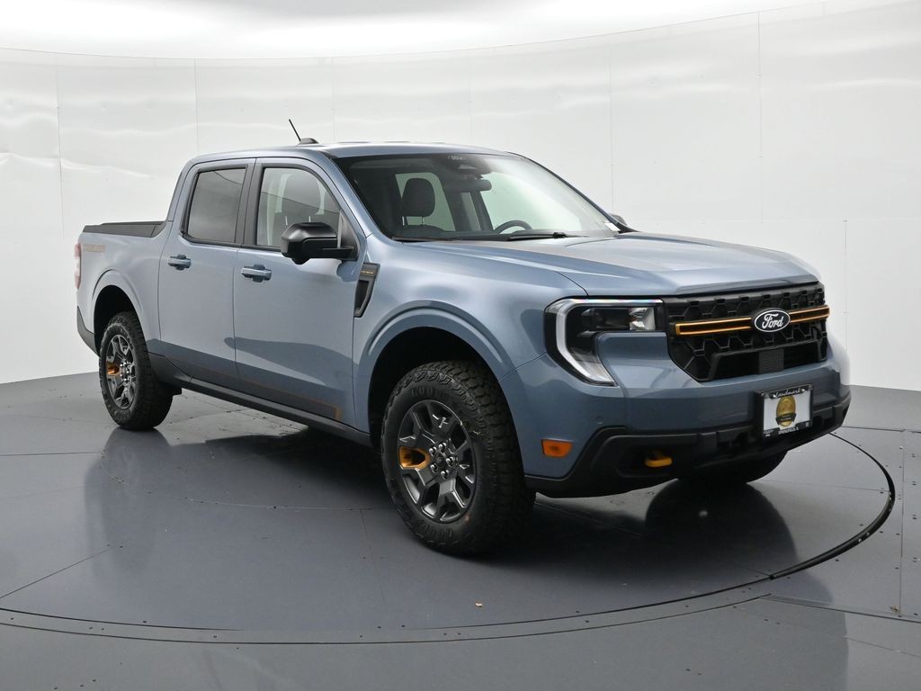 Ford Maverick Vehicle Full-screen Gallery Image 4