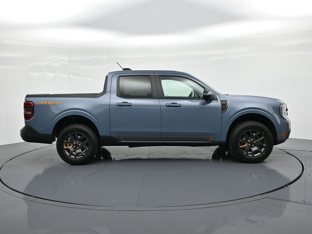 Ford Maverick Vehicle Full-screen Gallery Image 5