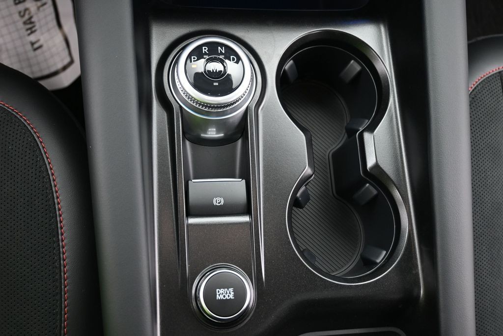 Ford Explorer Vehicle Full-screen Gallery Image 12