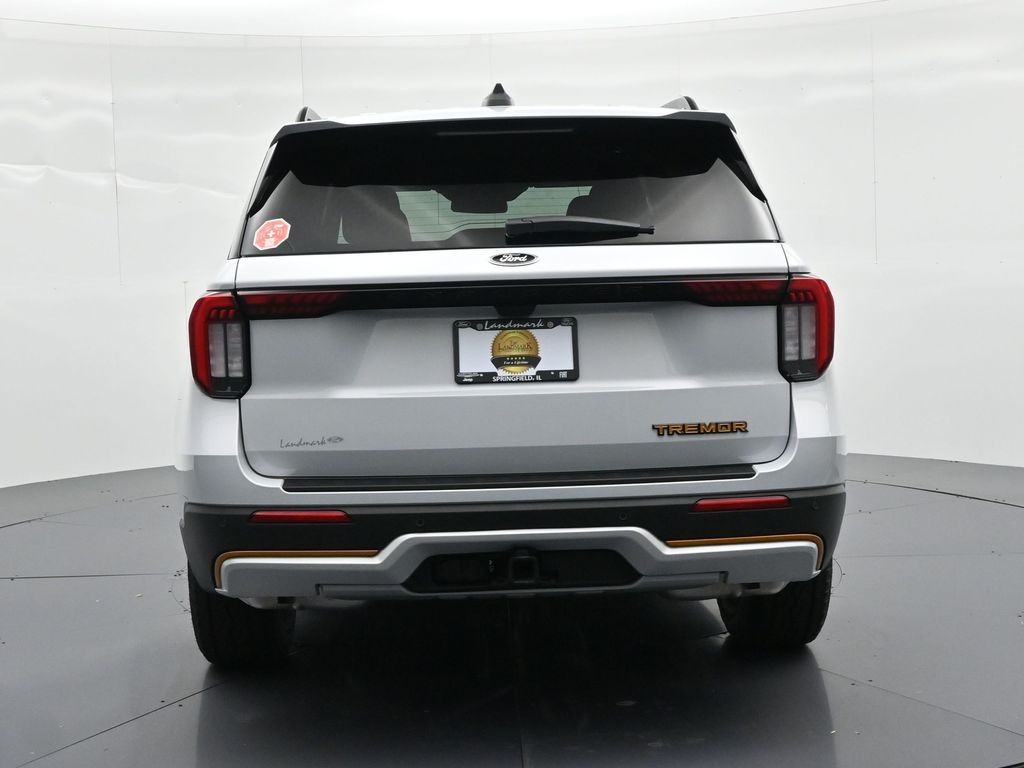 Ford Explorer Vehicle Full-screen Gallery Image 7