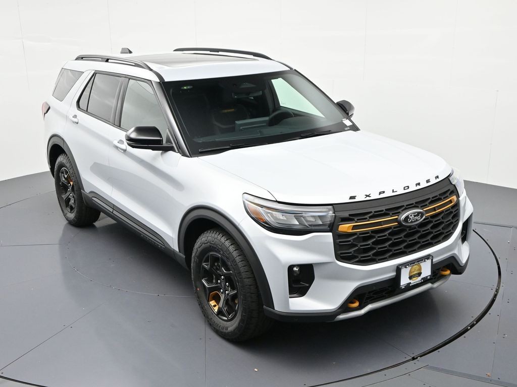 Ford Explorer Vehicle Full-screen Gallery Image 18