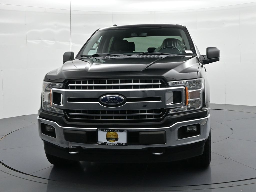 Ford F-150 Vehicle Full-screen Gallery Image 3