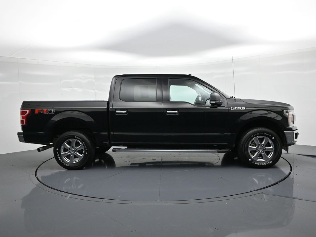 Ford F-150 Vehicle Full-screen Gallery Image 5