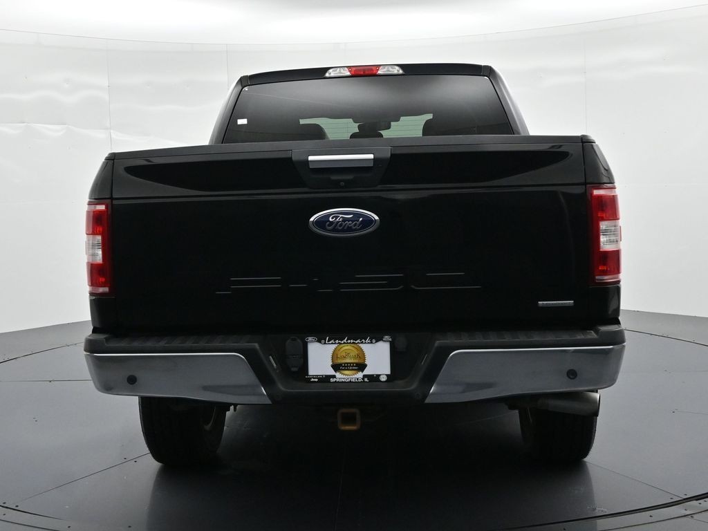 Ford F-150 Vehicle Full-screen Gallery Image 7